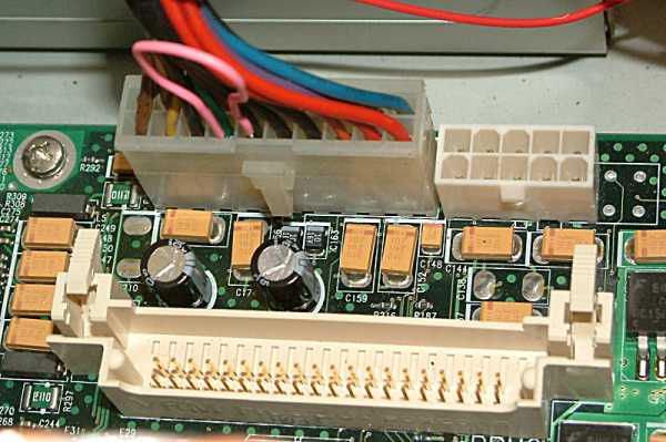 ATX-Stecker mit Power-On-Brücke